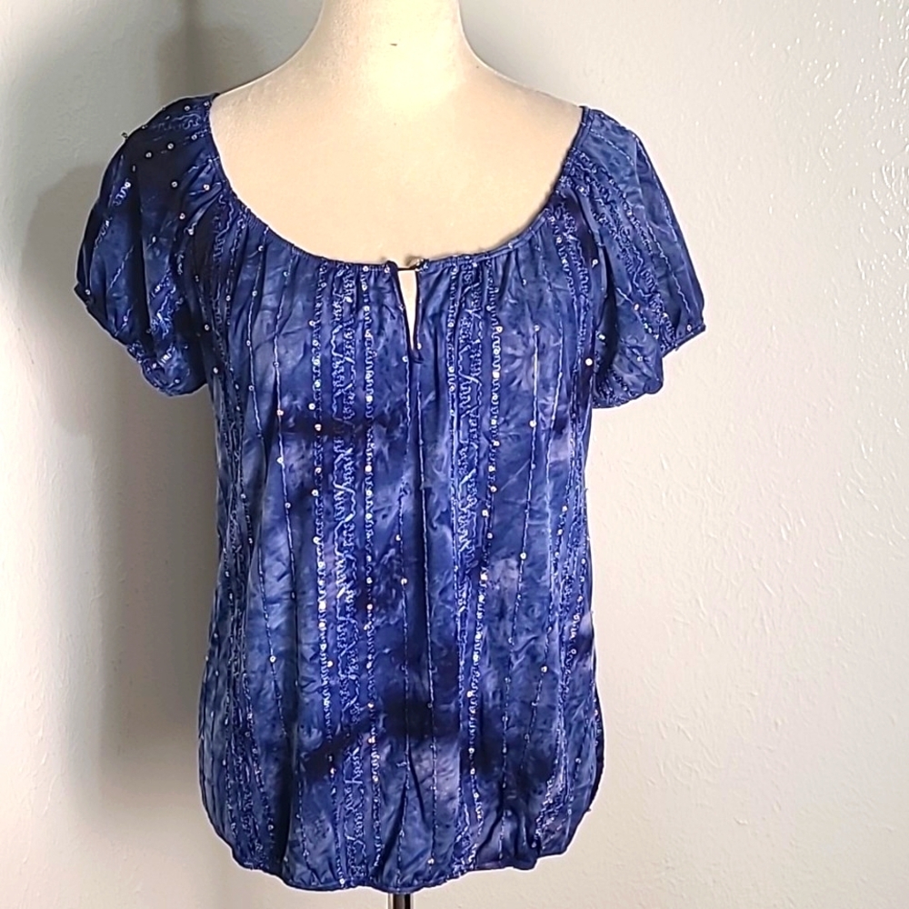 Lavish Pullover Top, Blue Tie-dye with Lace & Rhinestones, Size Medium